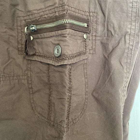 Dark brown cargo pants-capri style with removable belt-lightweight - Picture 4 of 8
